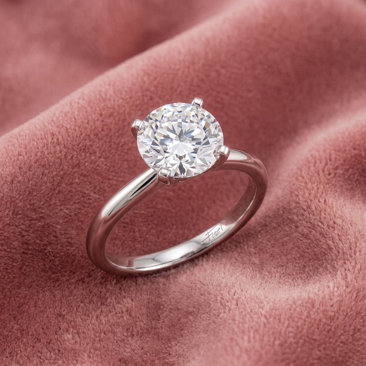 18K Round Diamond Solitaire Engagement Ring — AI cloth, in-house