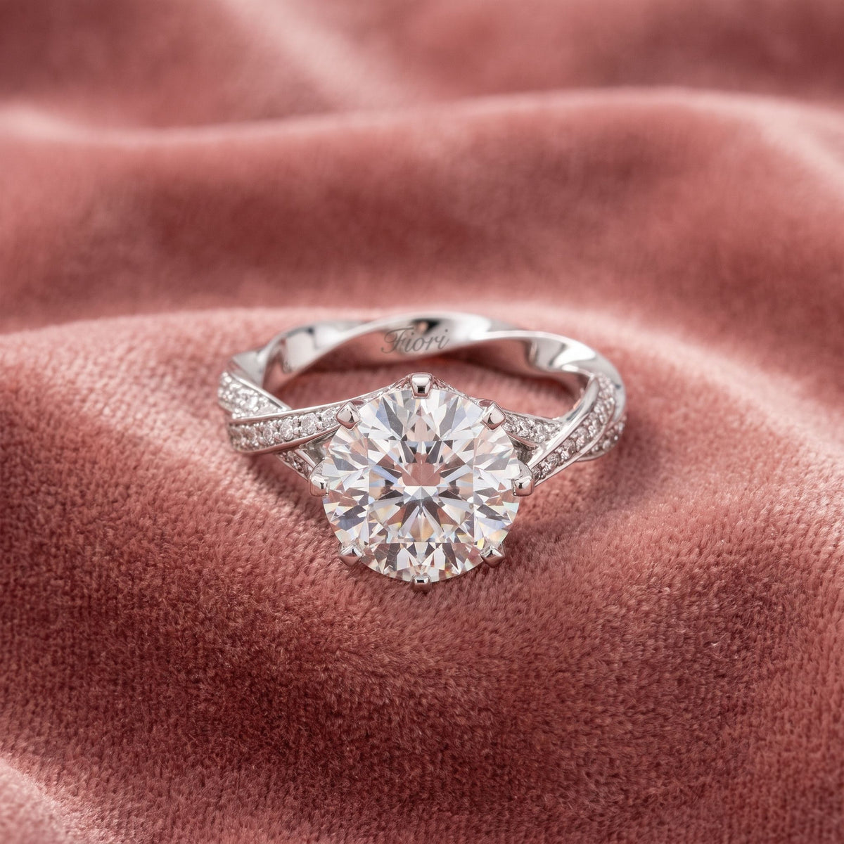 18K Solitaire Round Diamond Engagement Ring — AI cloth, in-house