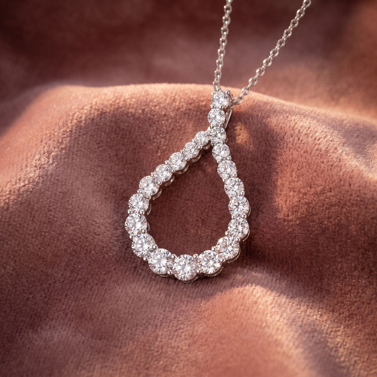 18K Bespoke Pear Round Diamond Pendant — AI cloth, in-house