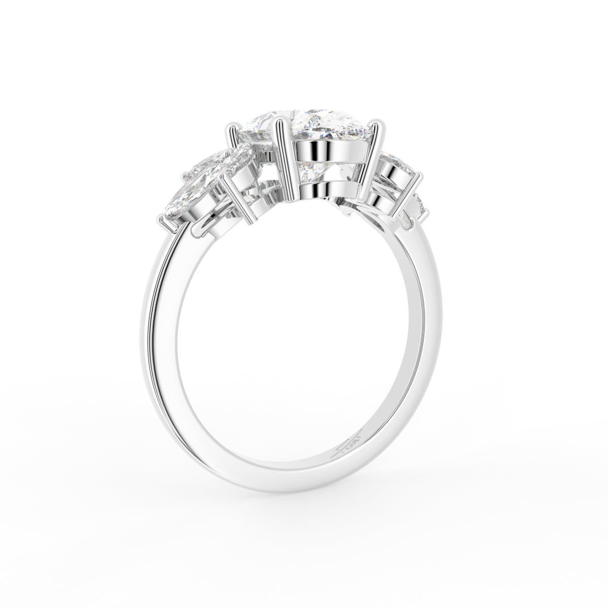 18K Bespoke Oval Marquise Diamond Ring — 3D VIEW