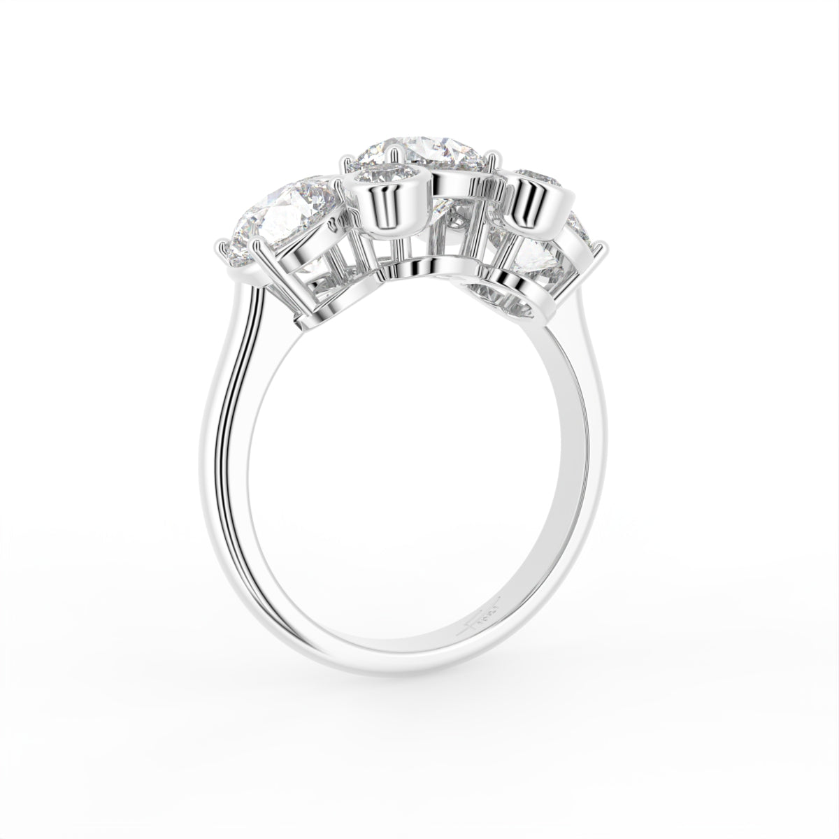 18K Bespoke Round Diamond Cocktail Ring — 3D VIEW