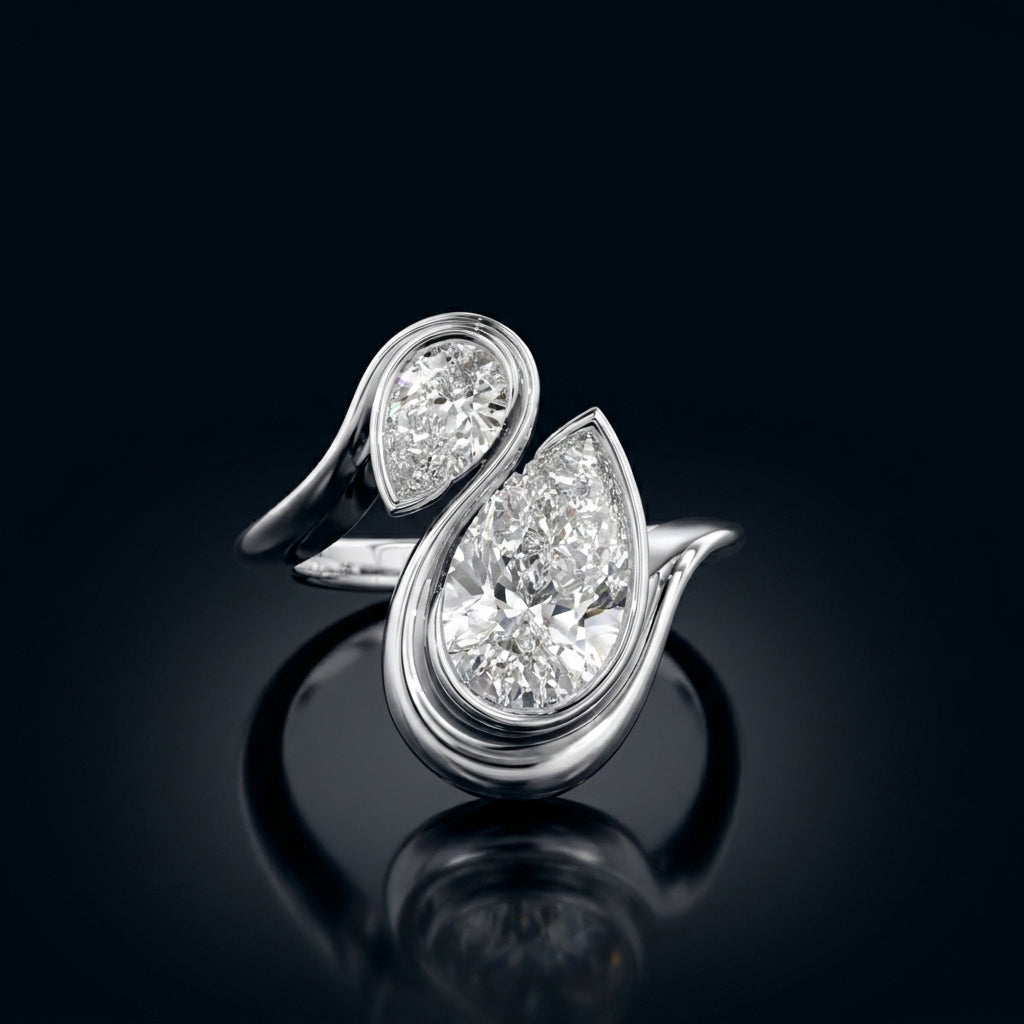 18K Yellow Gold Bespoke Pear Diamond Ring