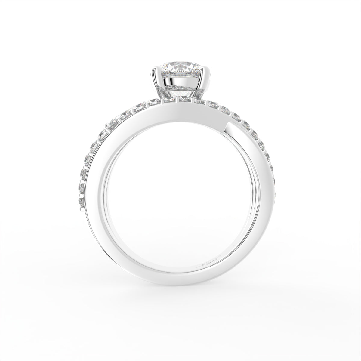 18K Bespoke Round Diamond Ring — FRONT