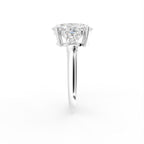 vimg:Z00313|18K Trilogy Oval Diamond Ring — SIDE