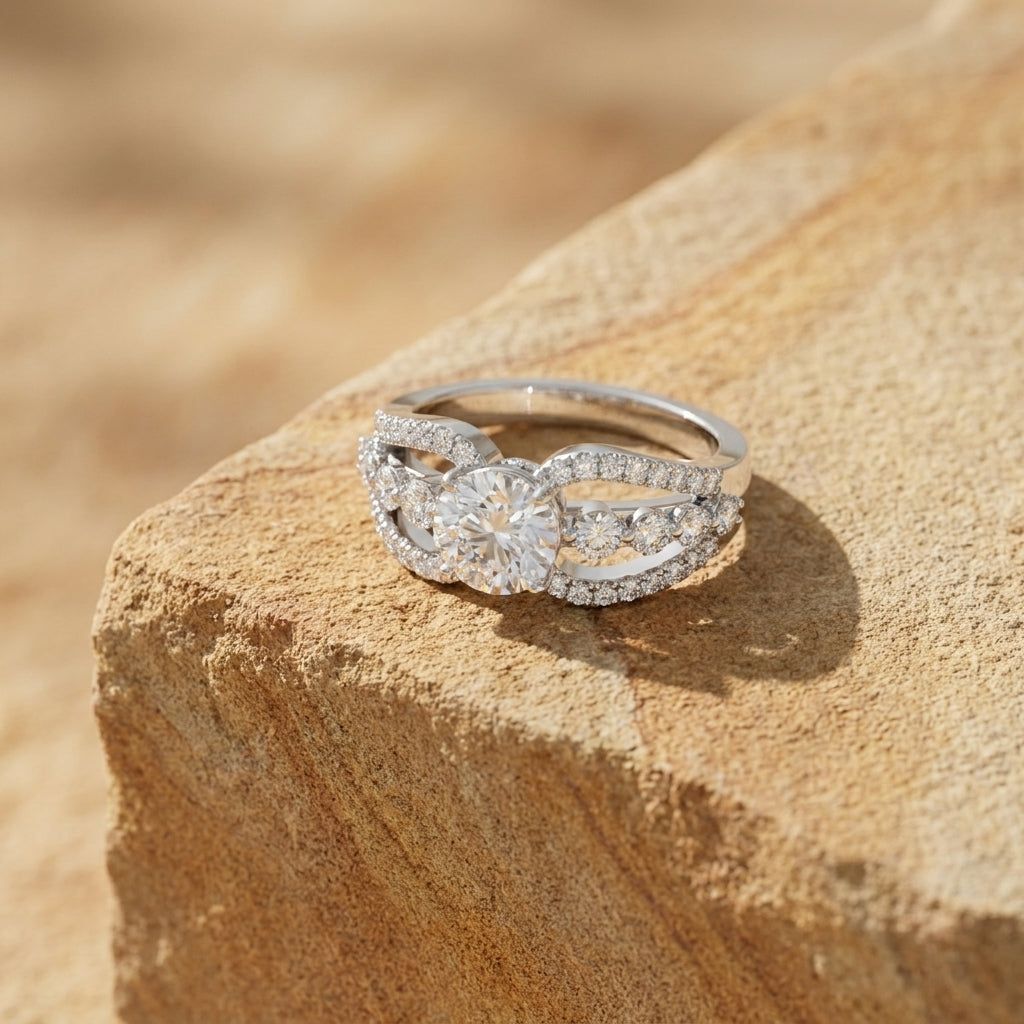 18K White Gold Bespoke Round Diamond Ring