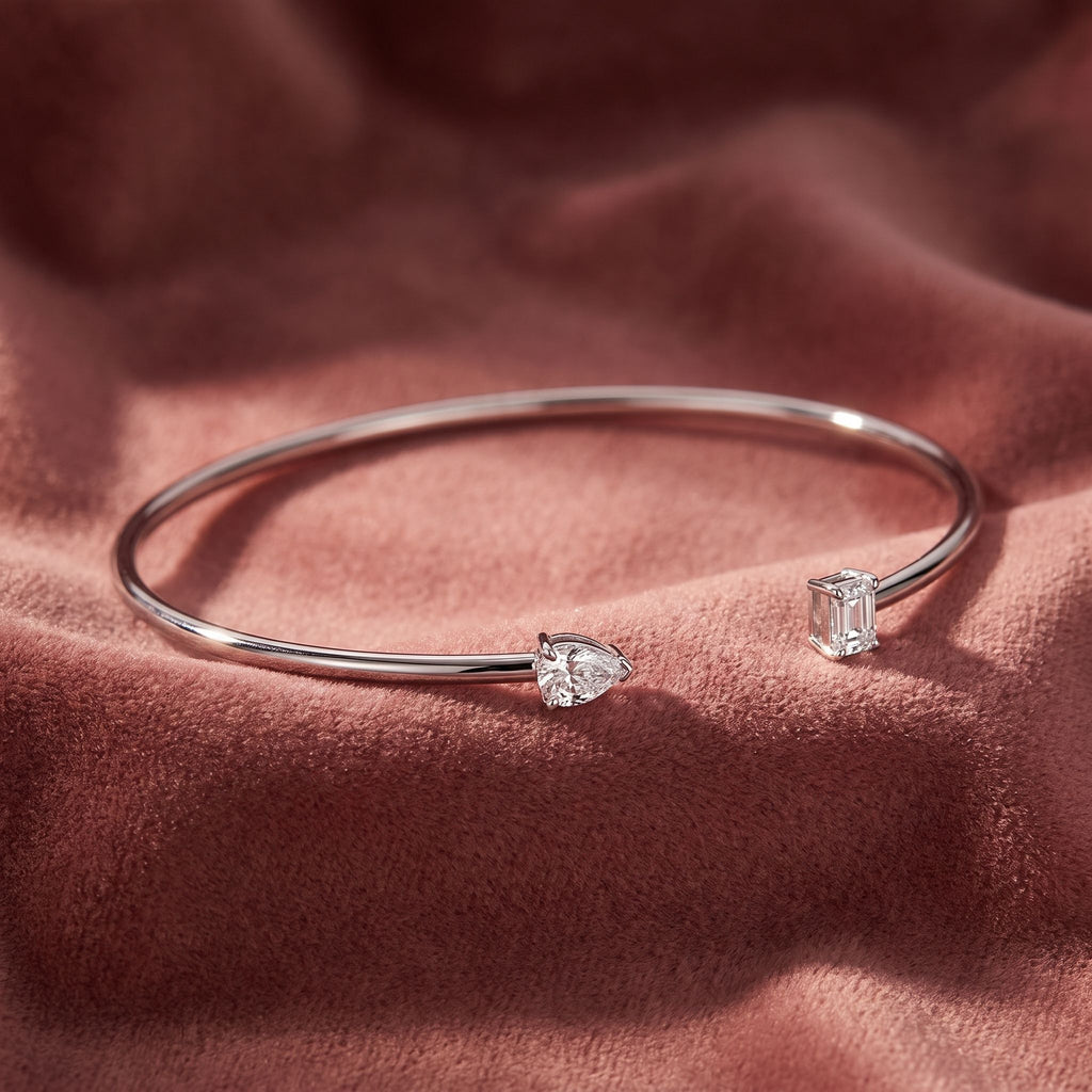 18K Solitaire Diamond Bangle — AI cloth, in-house