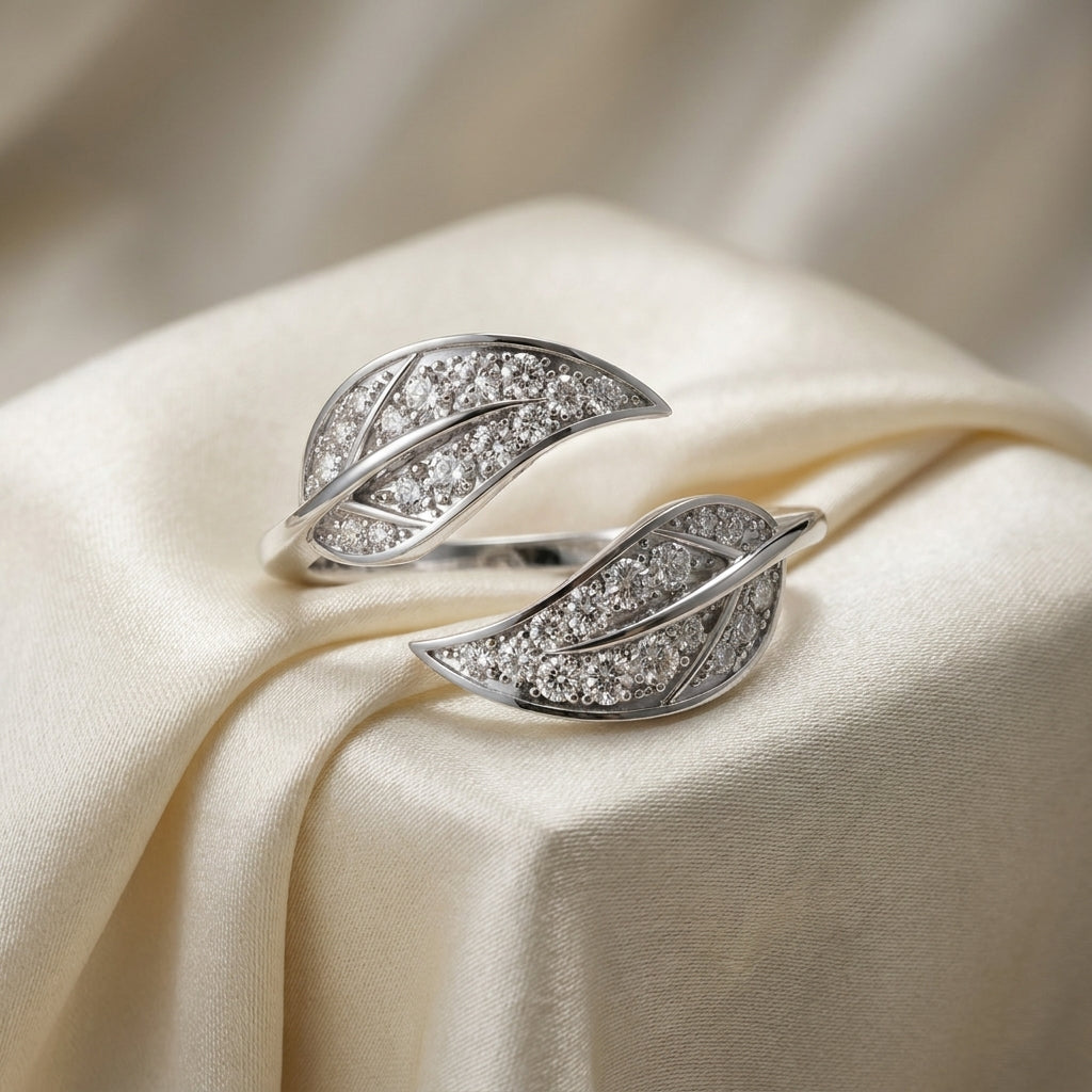18K White Gold Leaf Round Diamond Ring