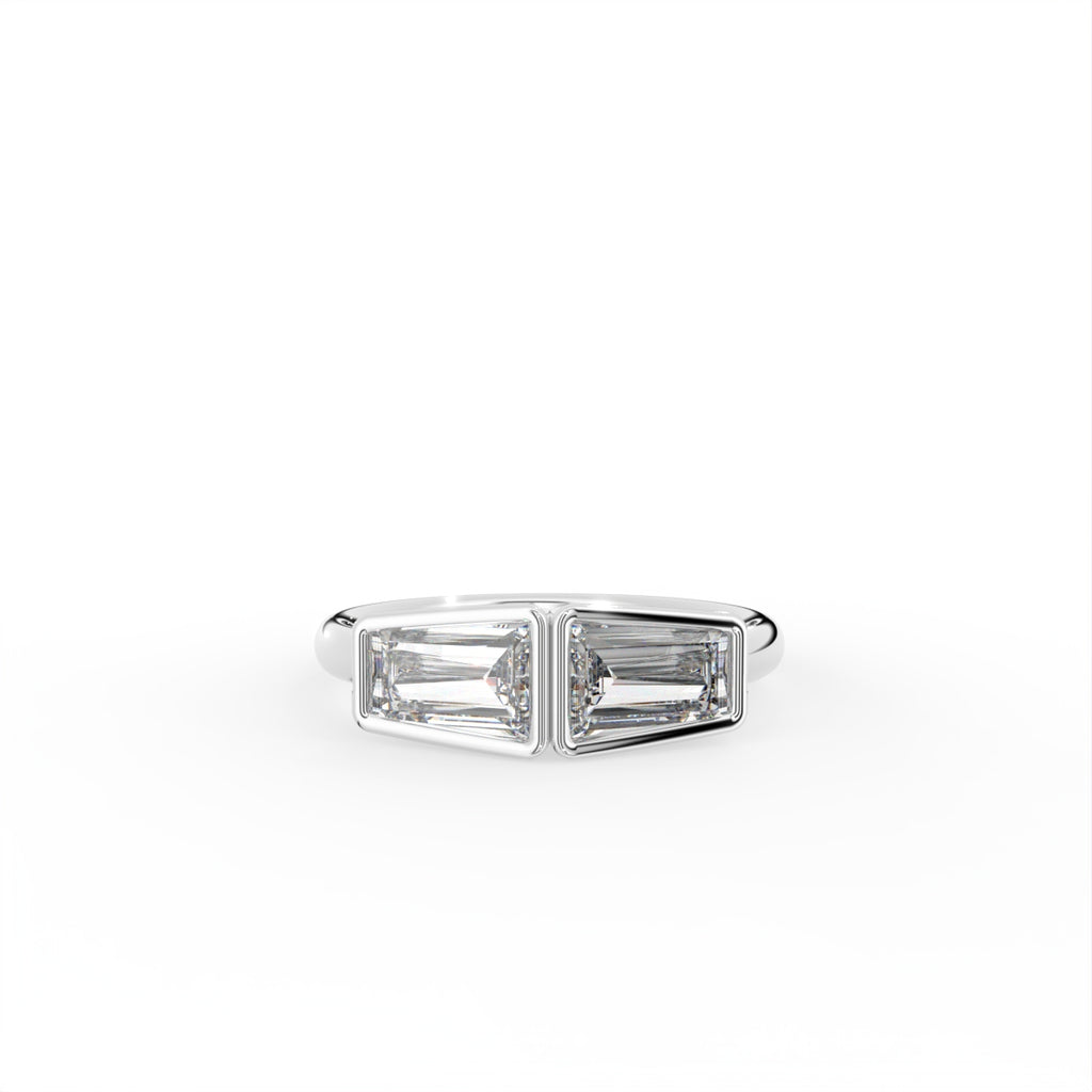 18K Yellow Gold Bespoke Baguette Diamond Ring — TOP