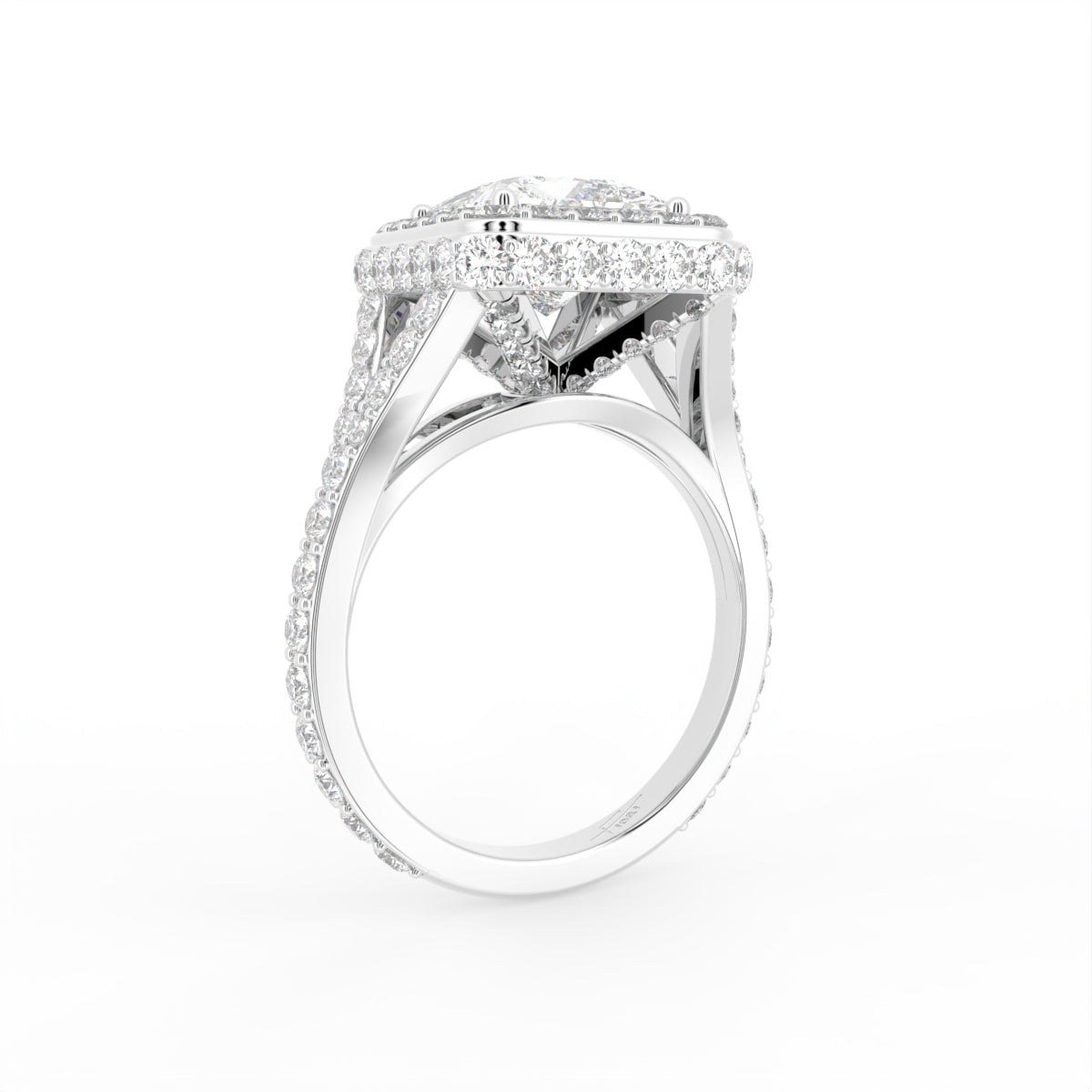 18K Halo Diamond Ring — 3D VIEW