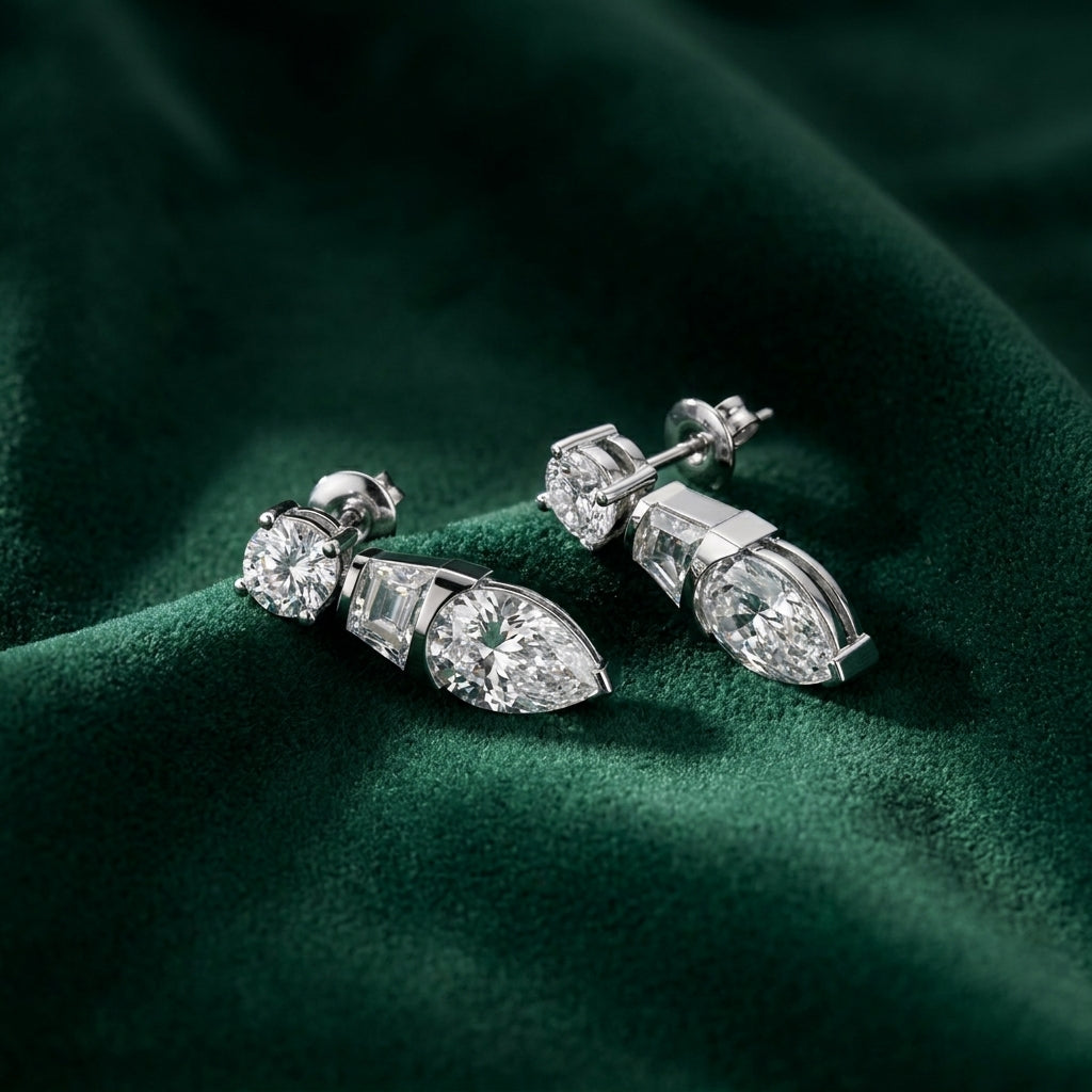 18K White Gold Diamond Drop Earrings