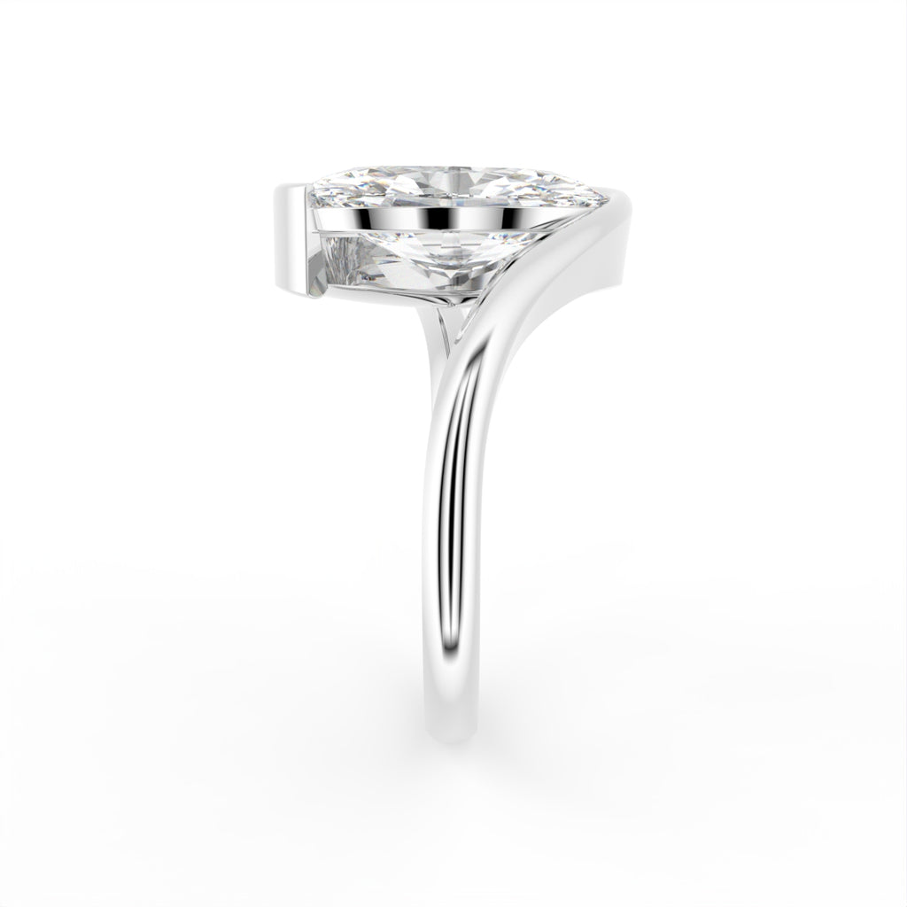 18K Solitaire Diamond Ring — SIDE
