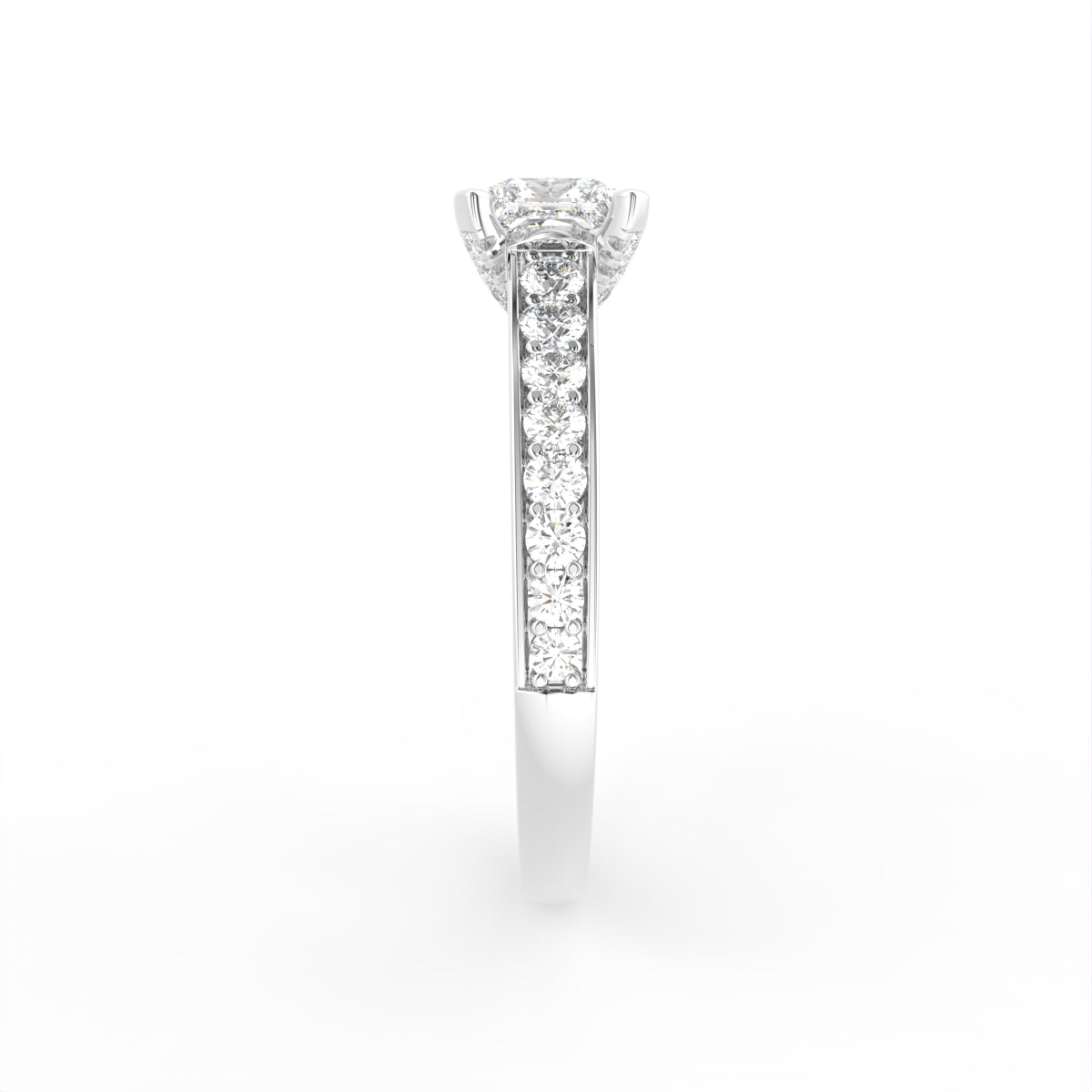 18K Princess Cut Diamond Shoulder Set Ring — SIDE