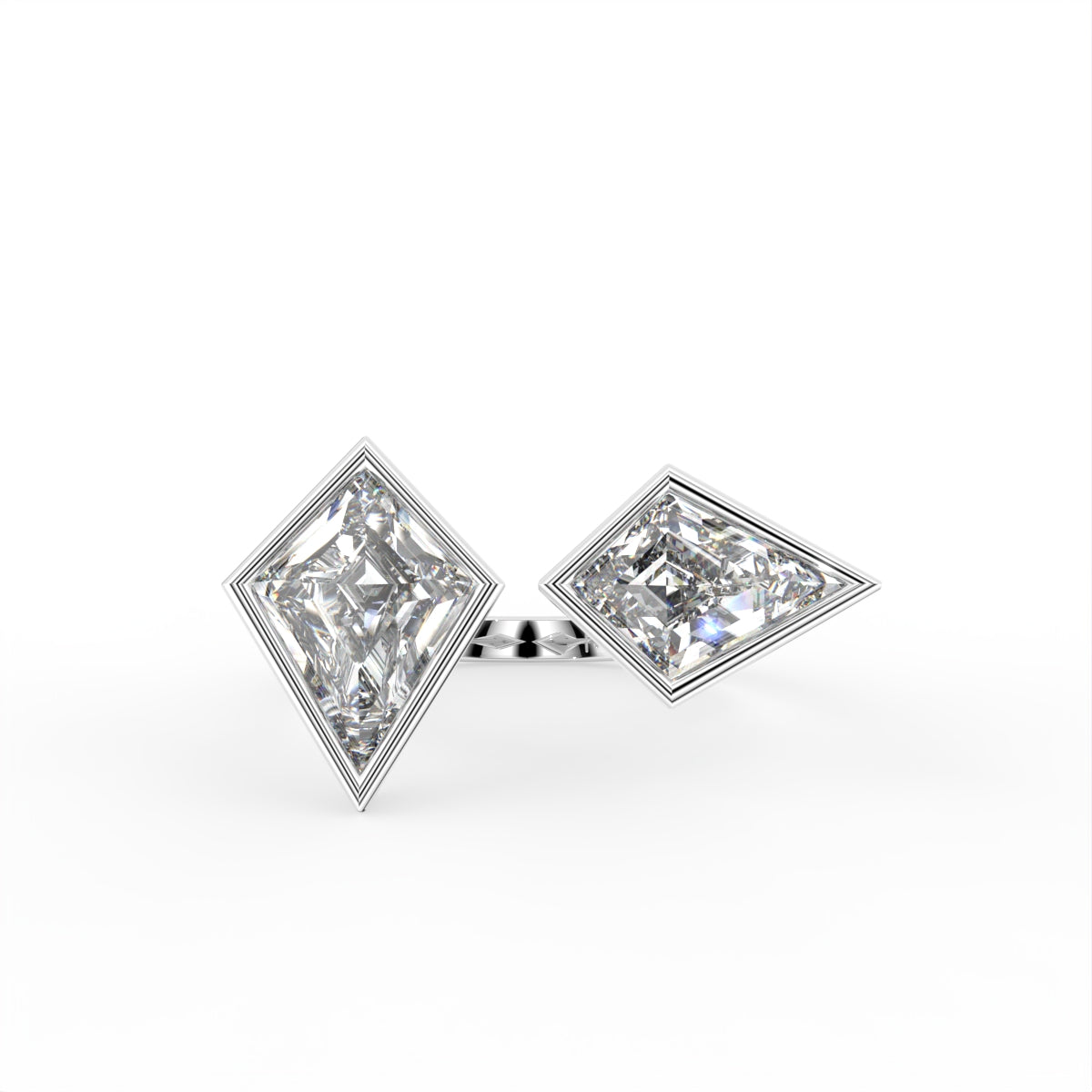 18K Bespoke Kite Bezel Diamond Ring — TOP