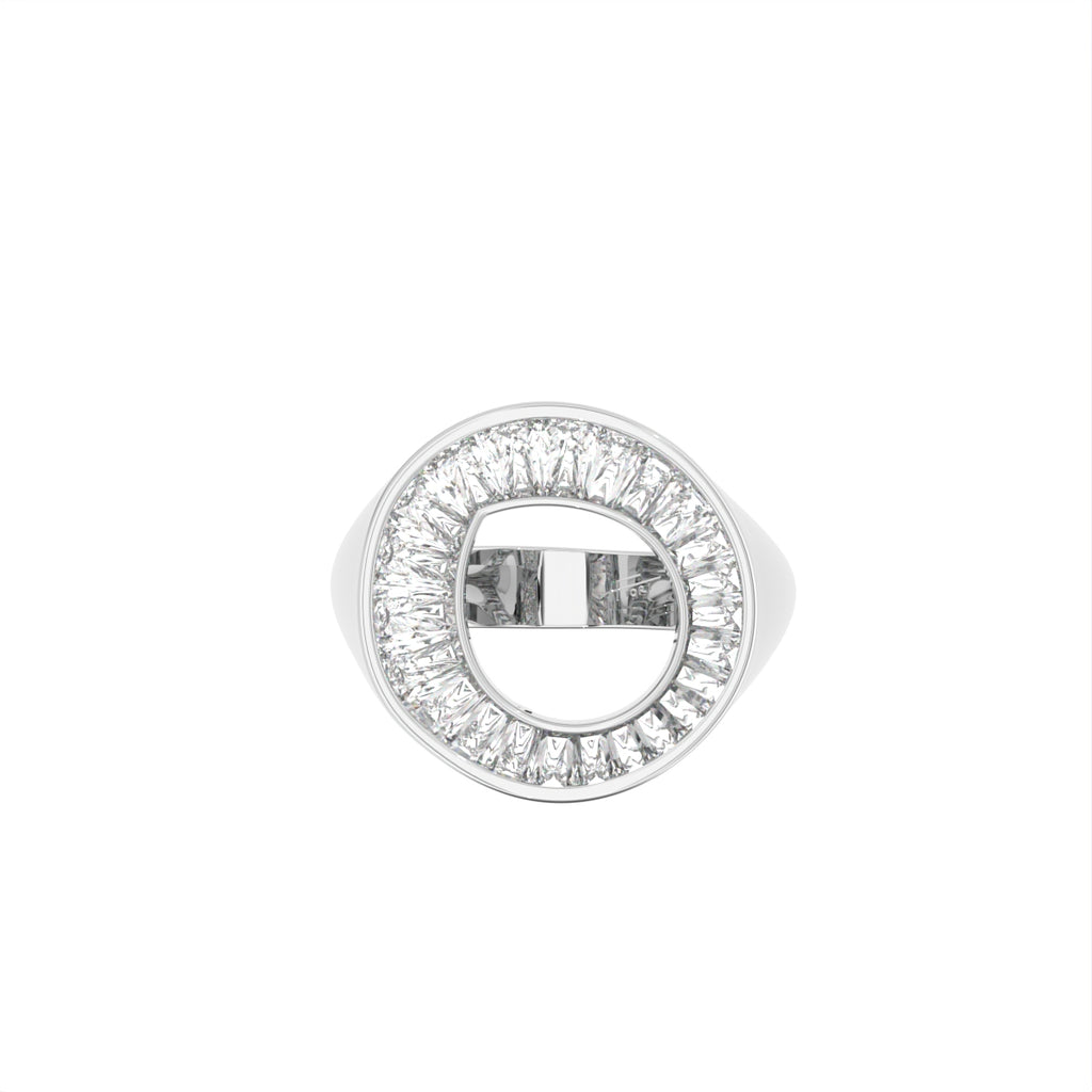 18K White Gold Baguette Diamond Ring — TOP