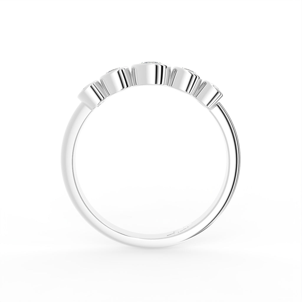 18K Bespoke Round Diamond Ring — FRONT