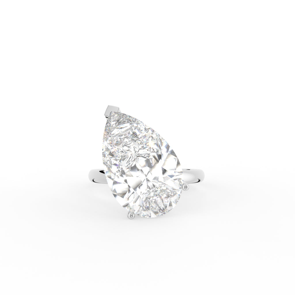 18K Solitaire Pear Diamond Ring — TOP