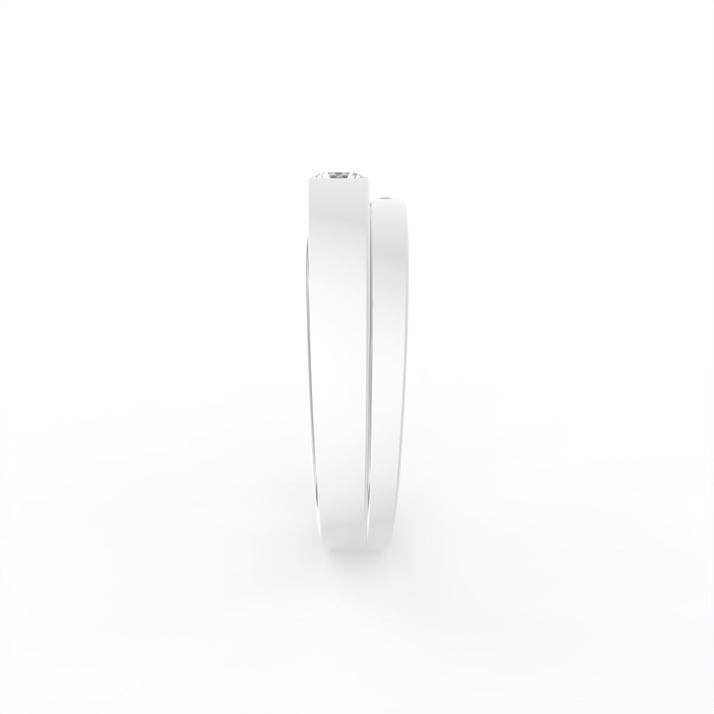 18K Round Solitaire Diamond Ring — SIDE
