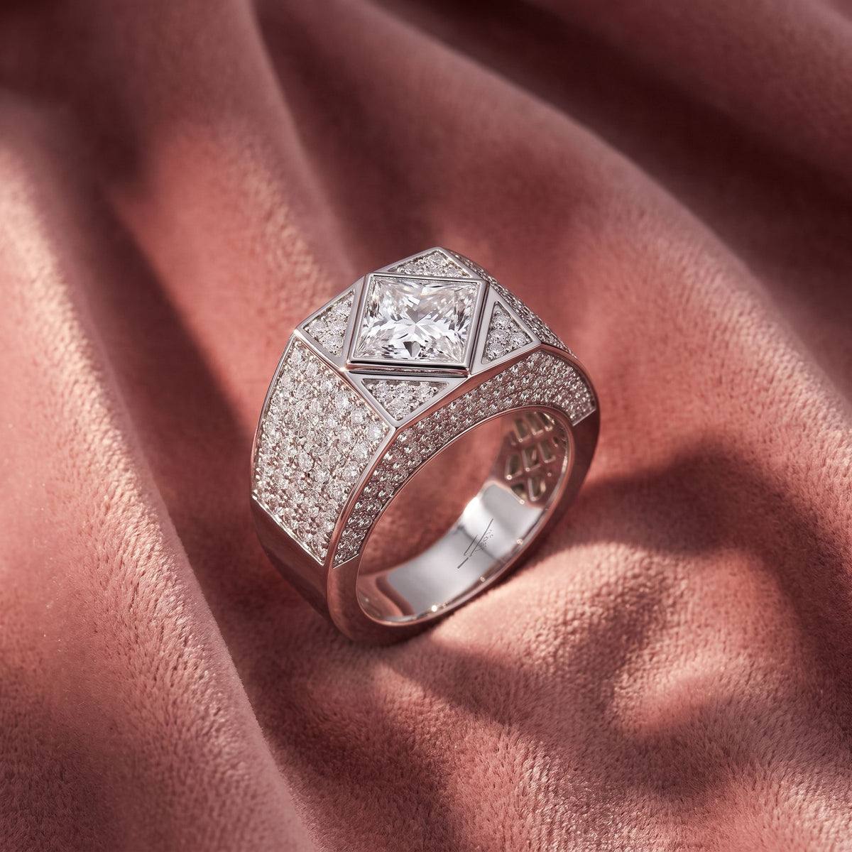 18K Bespoke Pave Diamond Ring — AI cloth, in-house