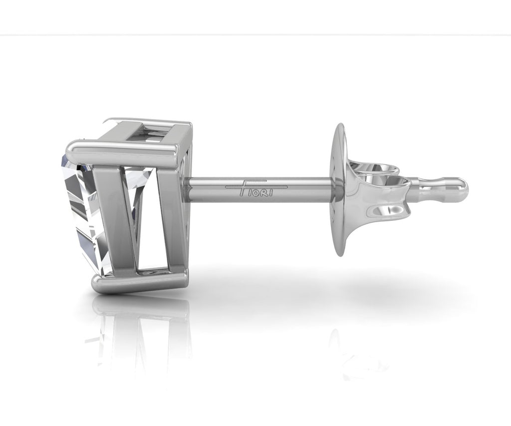 18K Triangle Solitaire Diamond Earrings — SIDE VIEW