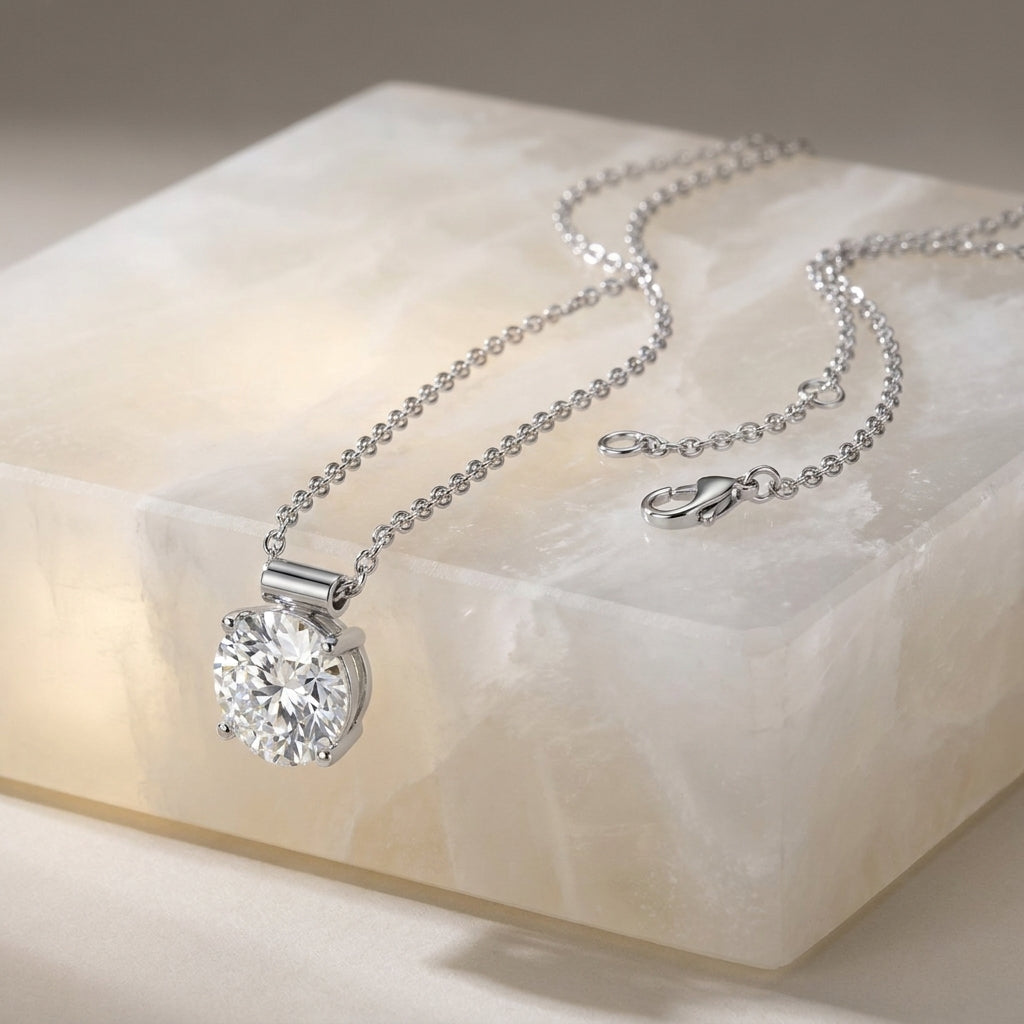 18K White Gold Round Diamond Pendant 0.5ct