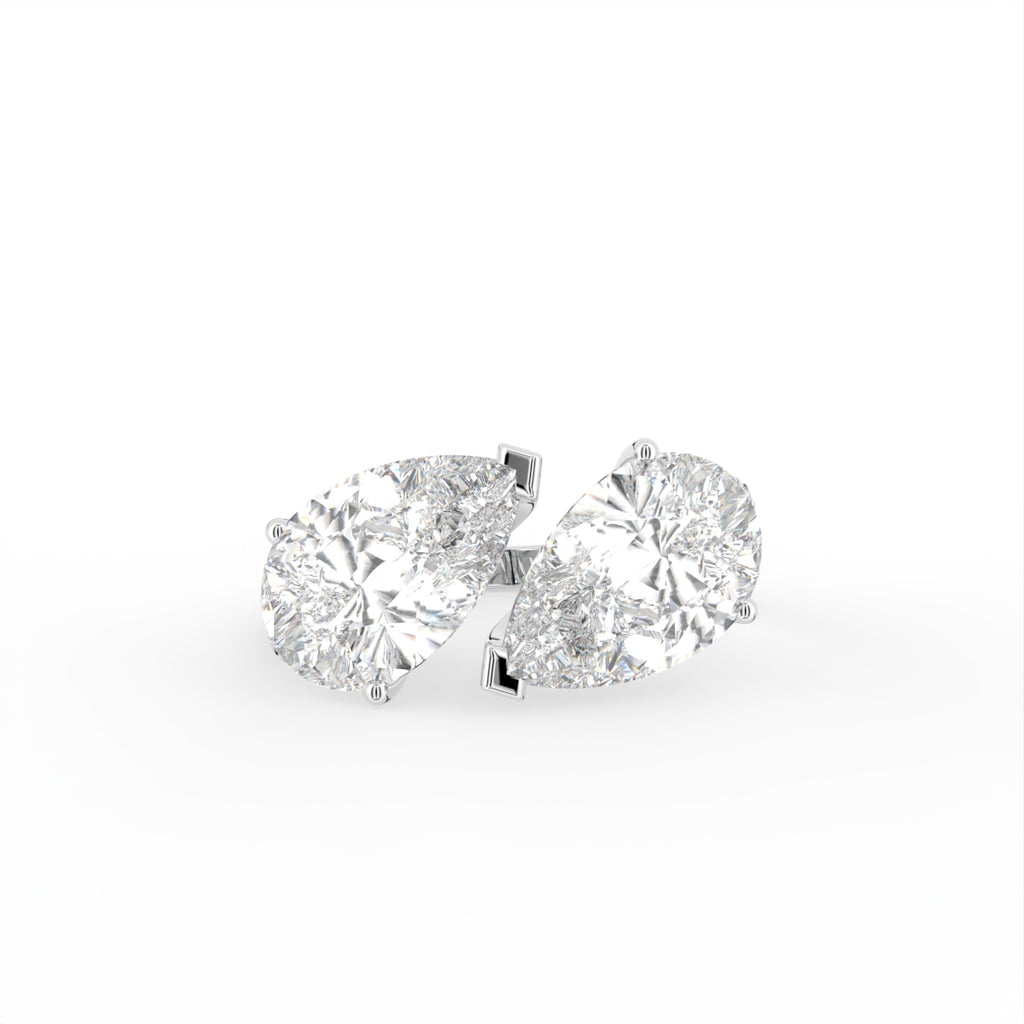 18K Bespoke Pear Diamond Ring — TOP