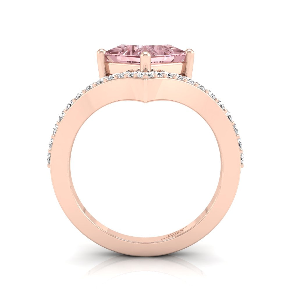 vimg:Z00244|18K Bespoke Princess Diamond Ring — FRONT