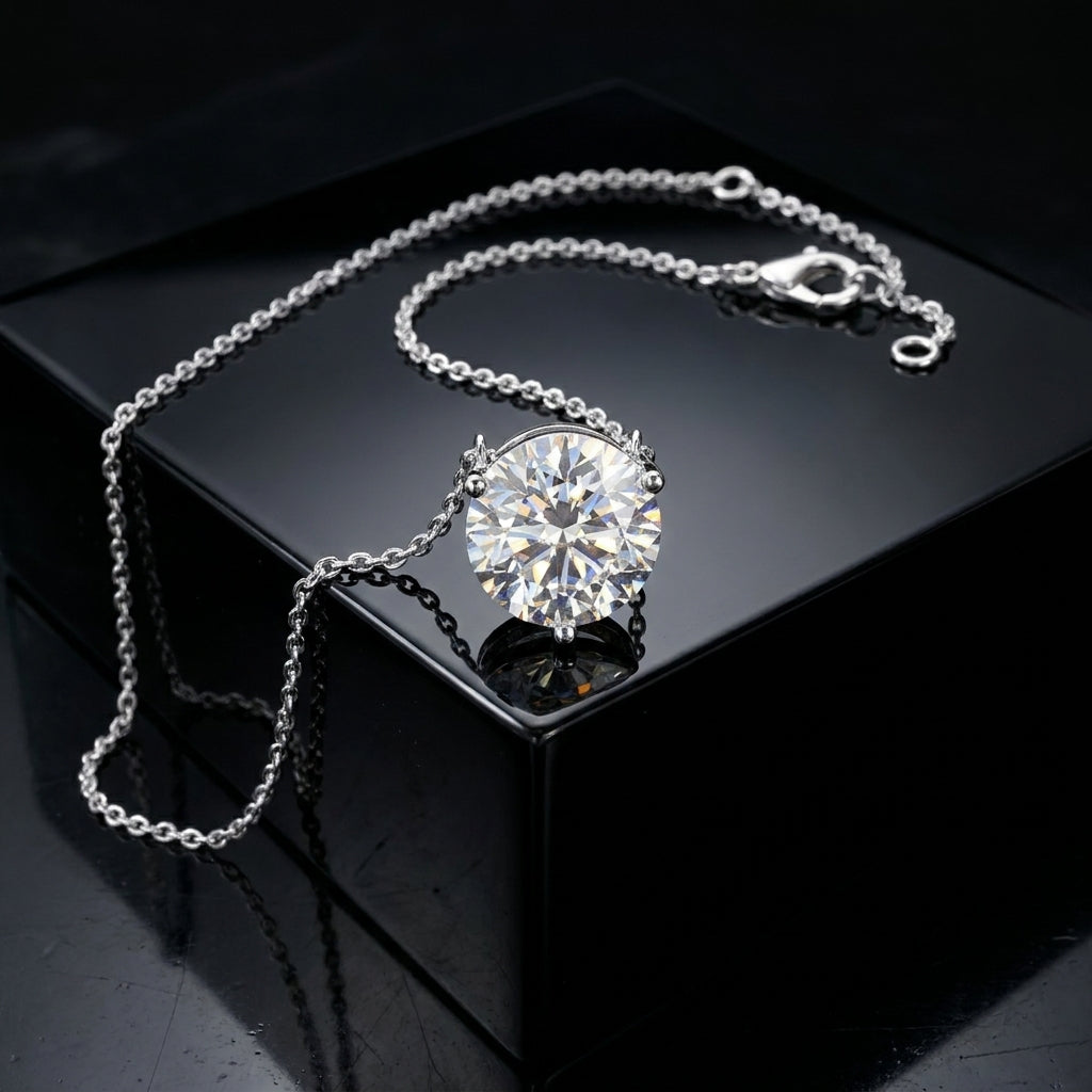 18K Yellow Gold Solitaire Round Diamond Pendant