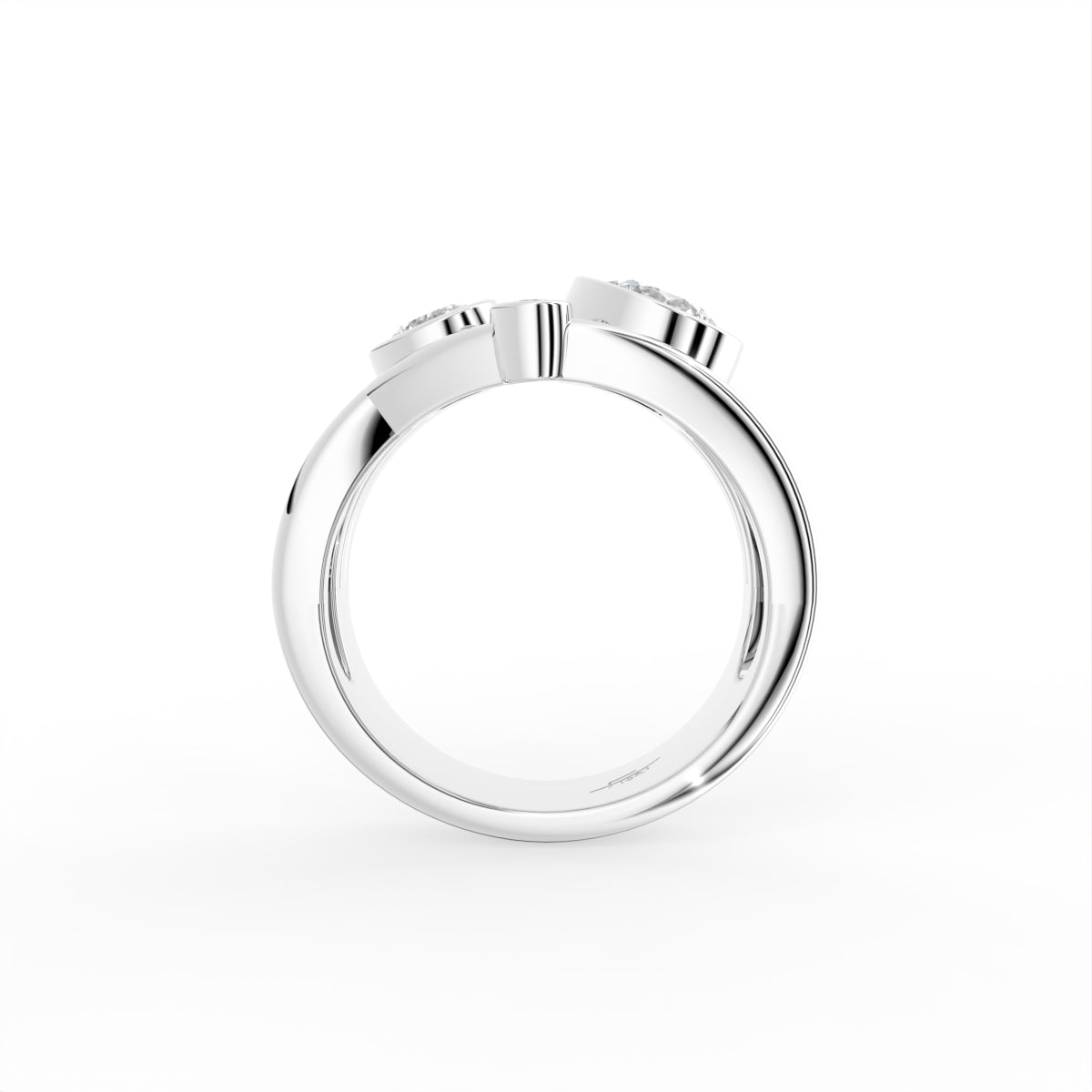 18K Yellow Gold Bezel Round Diamond Ring — FRONT