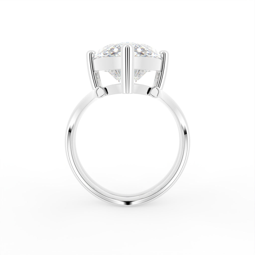 18K Solitaire Cocktail Diamond Ring — FRONT