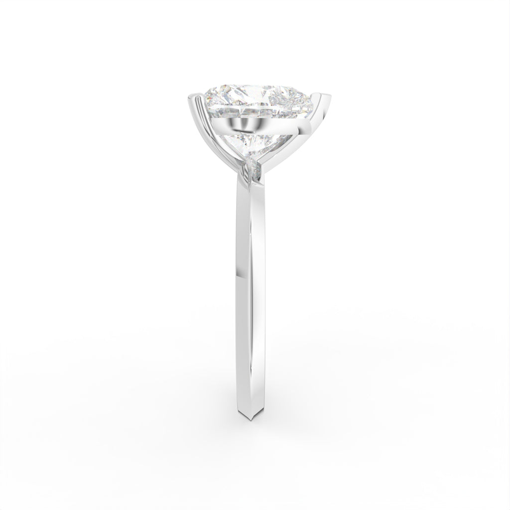 18K Solitaire Diamond Ring — SIDE