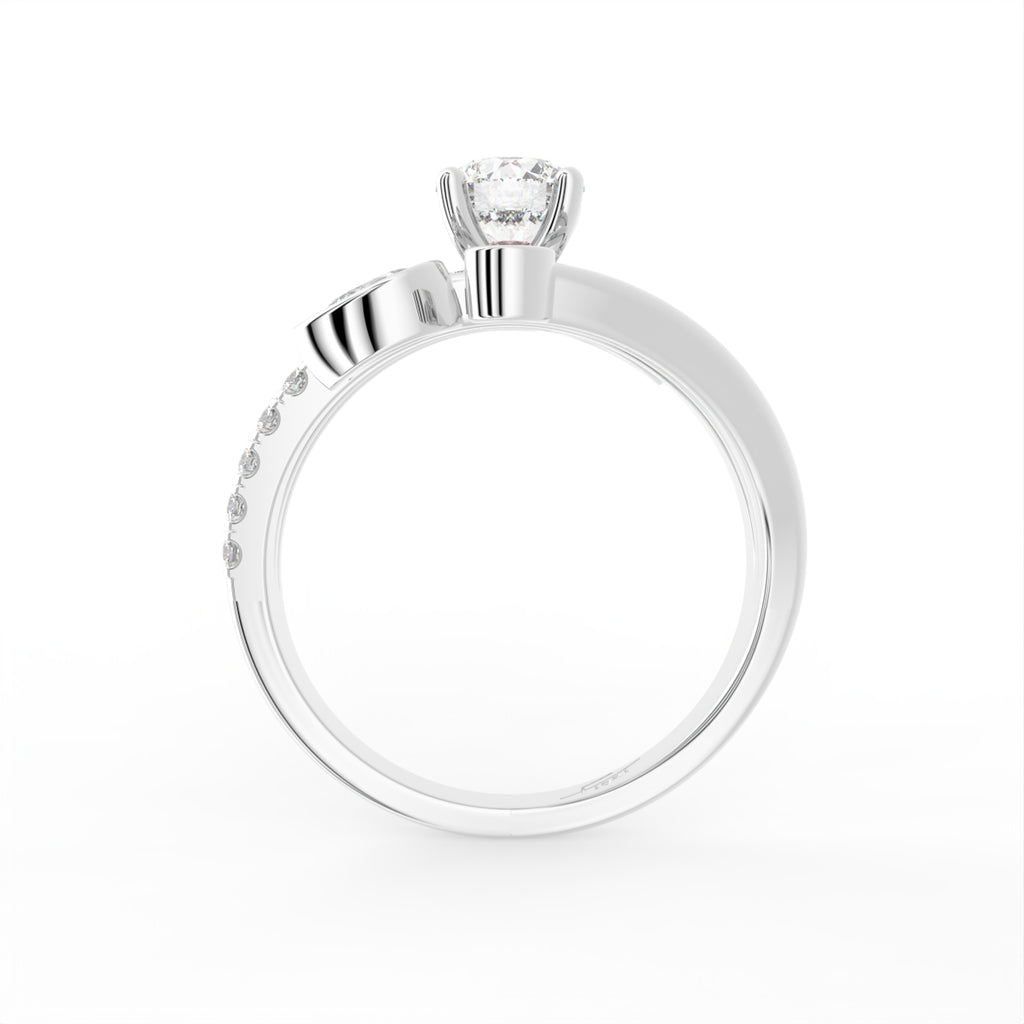 18K White Gold Round Diamond Ring — FRONT