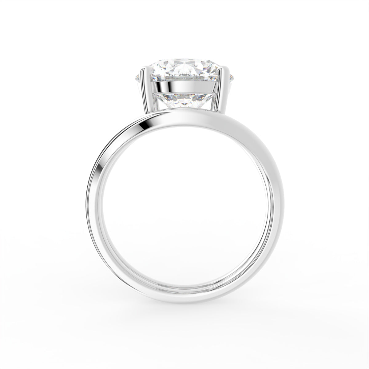18K Yellow Gold Solitaire Round Diamond Ring — FRONT