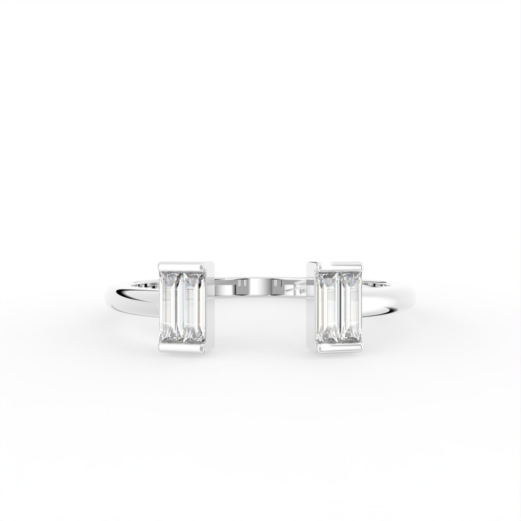 18K White Gold Baguette Diamond Ring — TOP