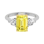 vimg:Z00247|18K Trilogy Emerald Diamond Ring — TOP
