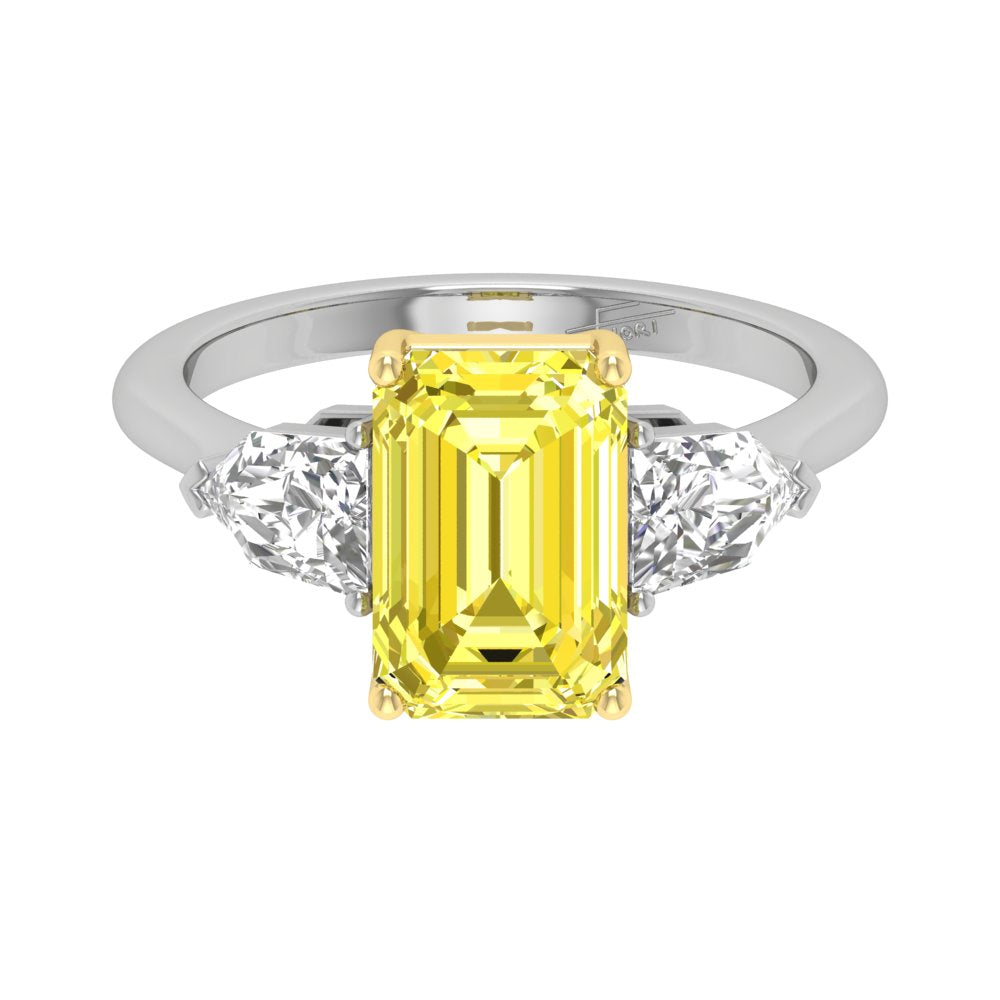 vimg:Z00247|18K Trilogy Emerald Diamond Ring — TOP