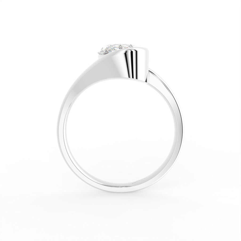 18K Solitaire Diamond Ring — FRONT