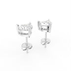 18K Stud Diamond Earrings — 3D VIEW