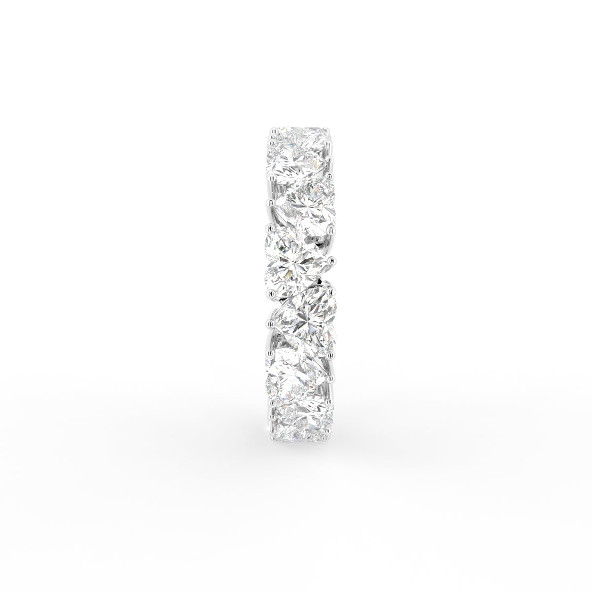18K White Gold Eternity Heart Diamond Ring — SIDE