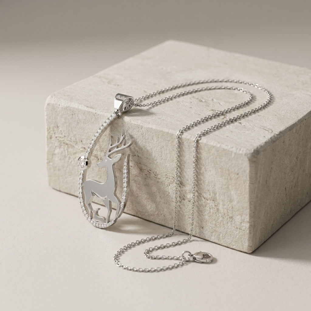 18K White Gold Deer Round Diamond Pendant