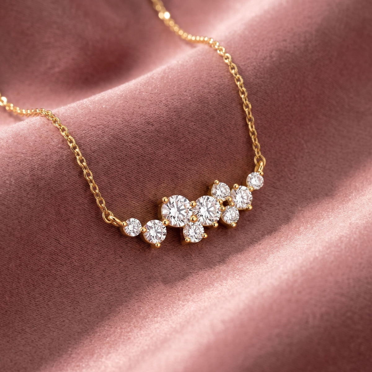 18K Geometric Cluster Round Diamond Pendant — AI cloth, in-house