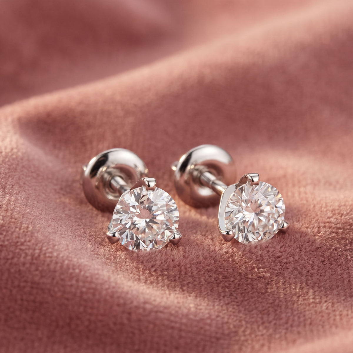 18K Round Solitaire Diamond Earrings — AI cloth, in-house
