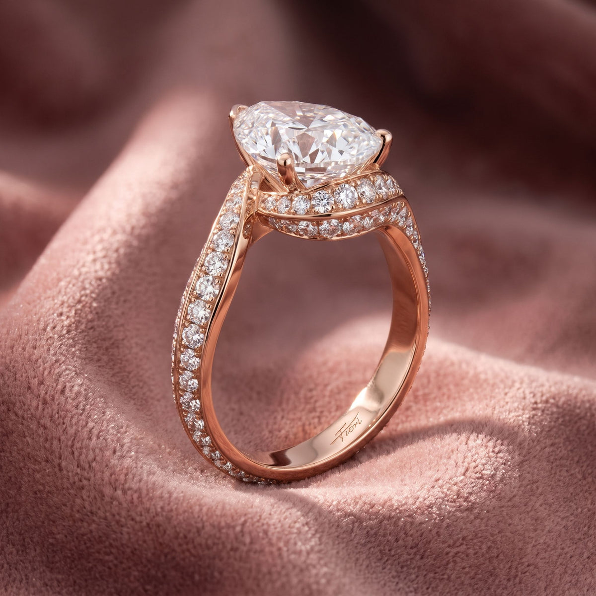 18K Pear Solitaire Diamond Ring — AI cloth, in-house