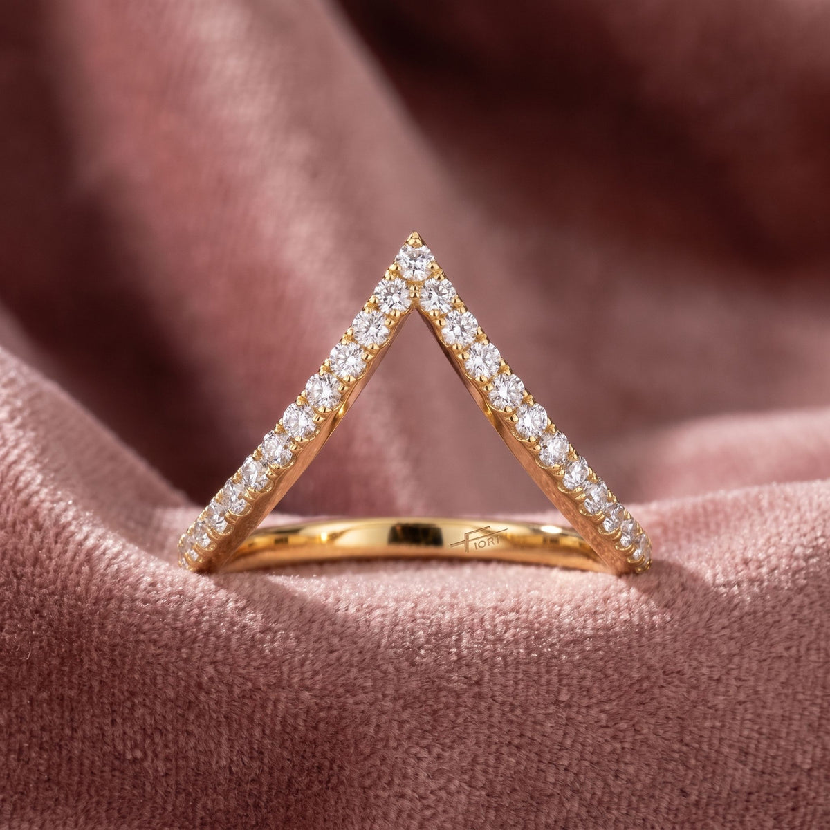 18K Bespoke Diamond Ring — AI cloth, in-house