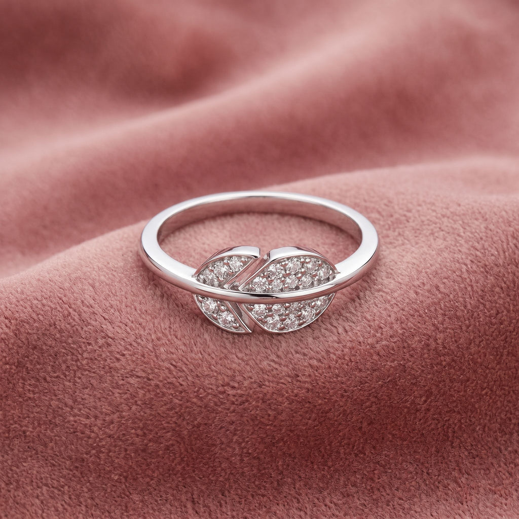 18K Bespoke Pave Diamond Ring — AI cloth, in-house