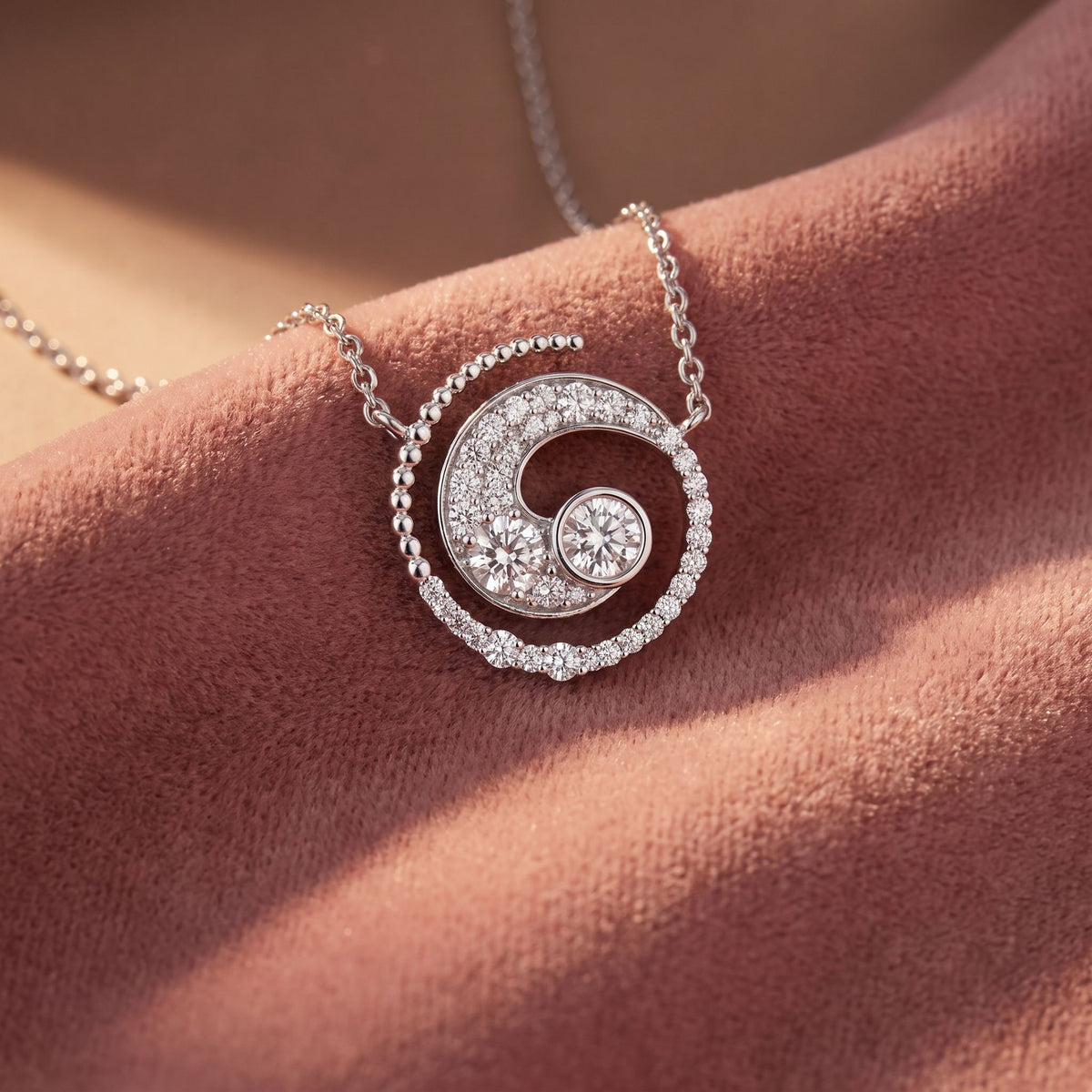 18K Nature Round Diamond Pendant — AI cloth, in-house