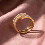 18K Round Diamond Ring — AI cloth, in-house