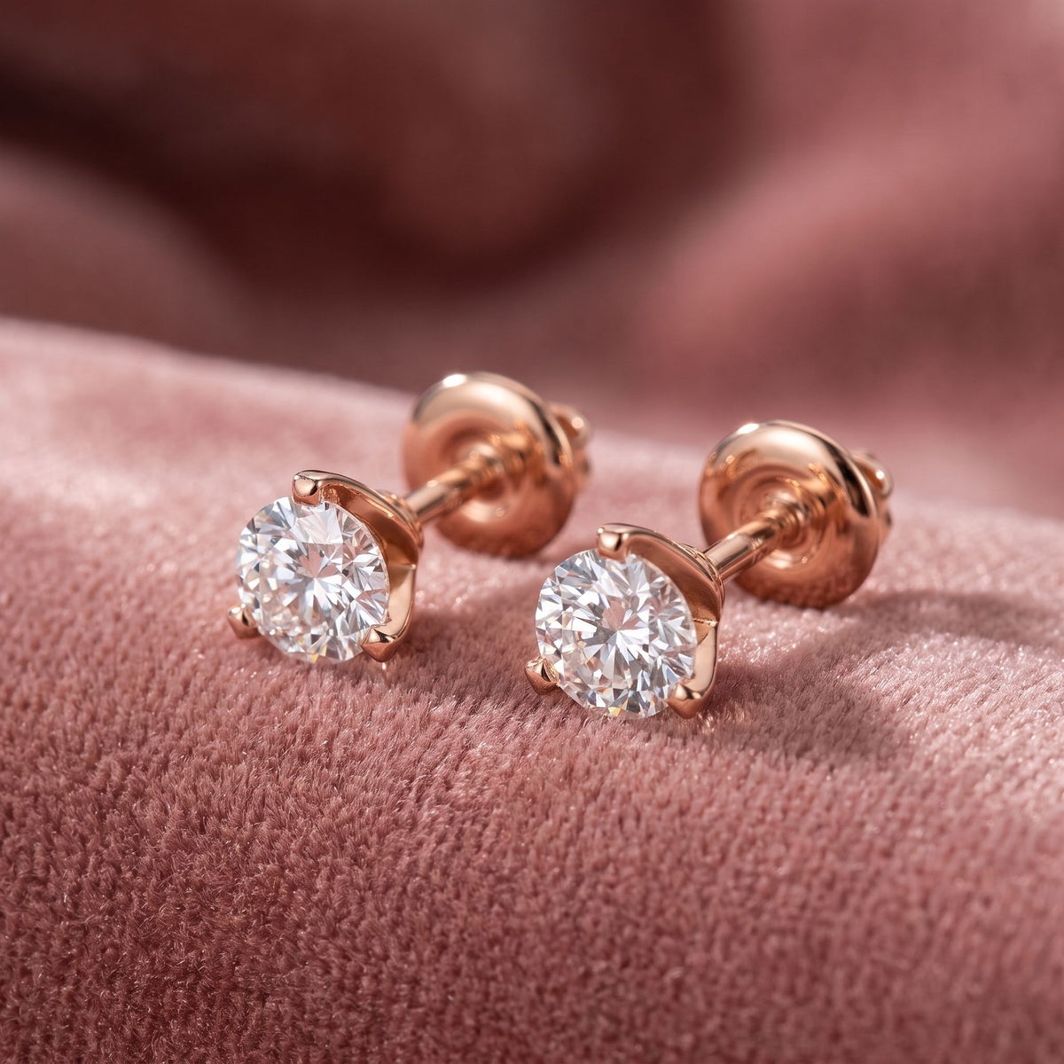 18K Round Solitaire Diamond Earrings — AI cloth, in-house