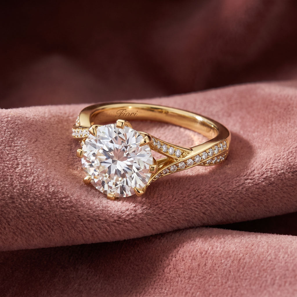 18K Solitaire Round Diamond Engagement Ring — AI cloth, in-house