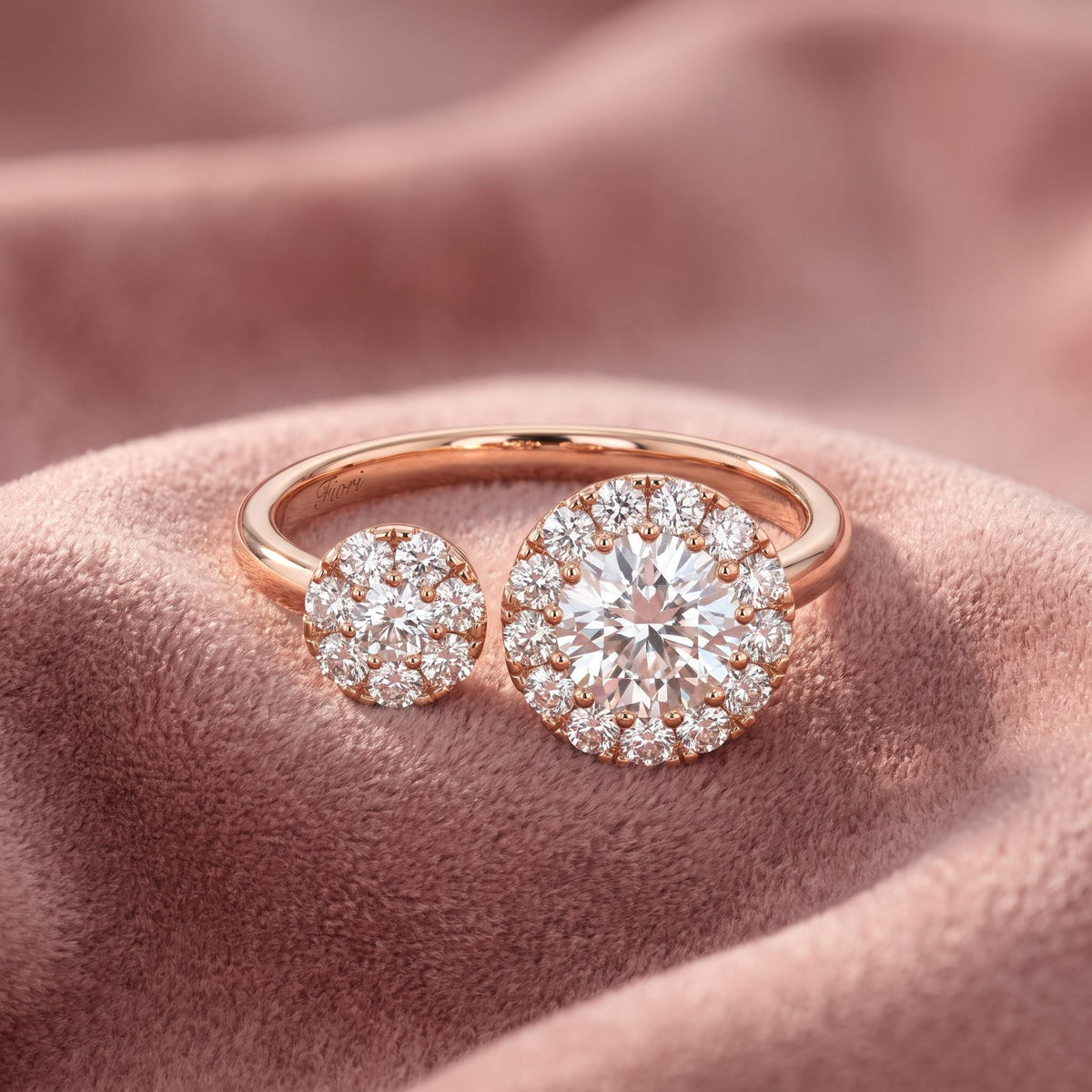 18K Bespoke Round Diamond Ring — AI cloth, in-house