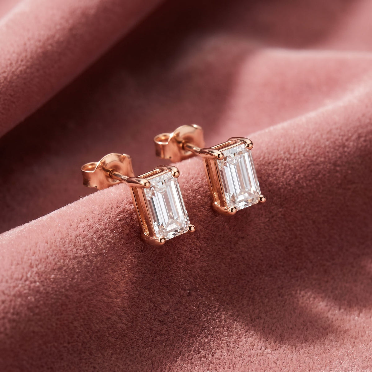 18K Baguette Solitaire Diamond Earrings — AI cloth, in-house